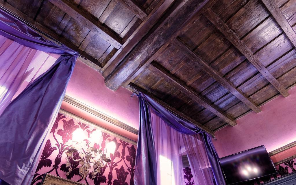 Antica Dimora De Michaelis Hotel Рим Стая снимка
